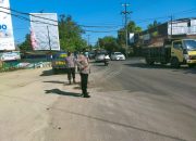 Polisi Tertibkan Kendaraan Yang Melintas di Jalur Bypass BIL