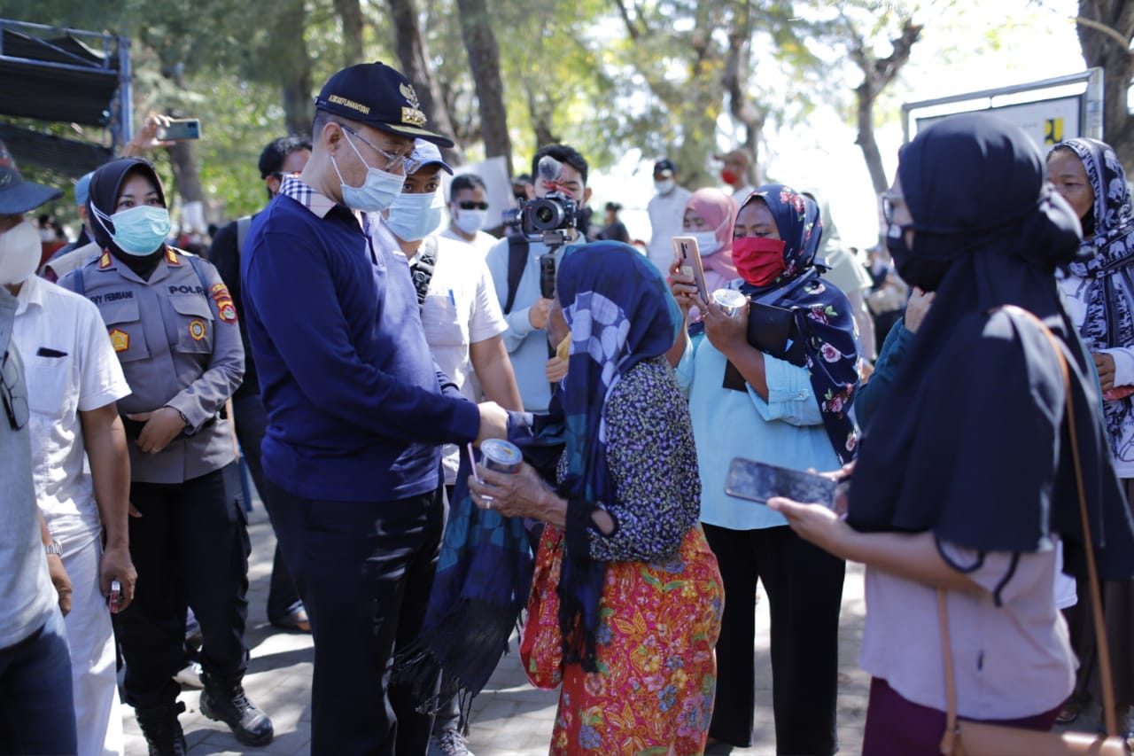Masyarakat Gili : Lindungi Kami yang Lahir dan Besar Disini, Pak Gubernur