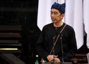 Jokowi Pakai Baju Adat Badui, Ini Kata BEM UHAMKA