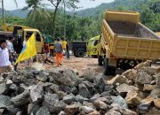 PMII Mataram Bersama Coin Foundation Sumbang Matrial Untuk Renovasi Masjid Akibat Banjir di Lobar