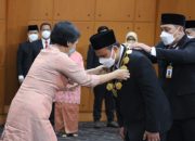 Prof. Bambang Resmi Dilantik Jadi Rektor Unram