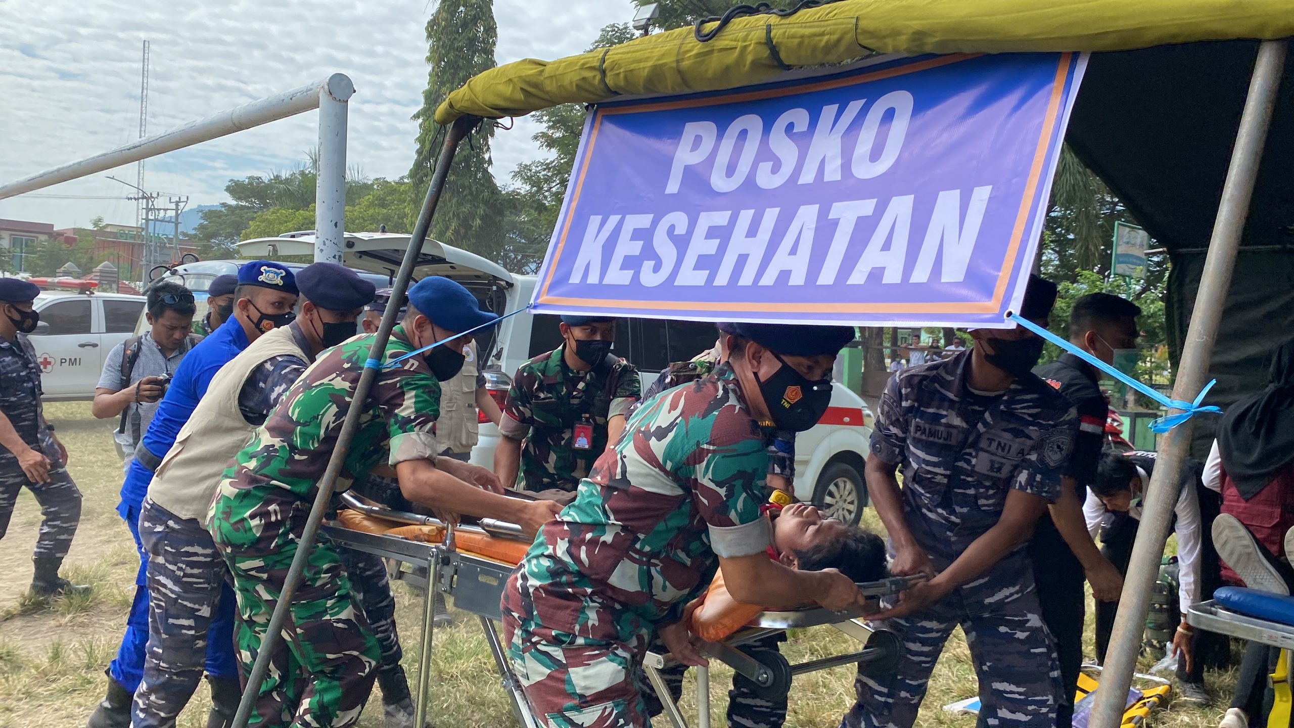 TNI AL Lanal Mataram Gelar Latihan Penanggulangan Bencana Bersama TNI POLRI dan Instansi Terkait