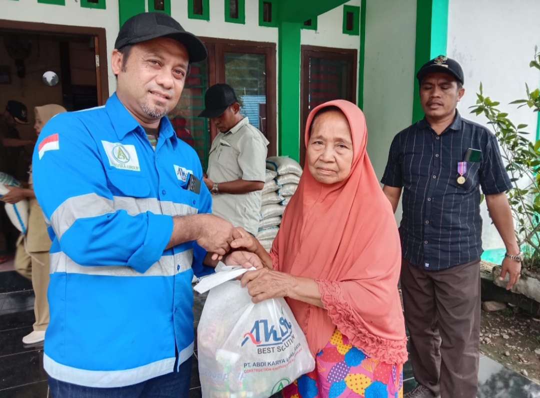 Ketua Adat dan Tokoh Hu'u Dompu Apresiasi Program PT AKUR