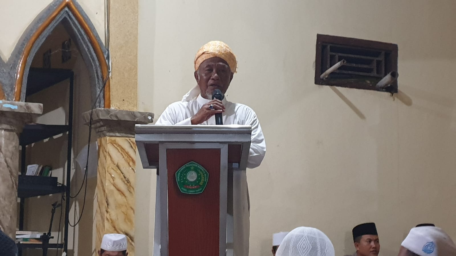 TGH. Ma'arif Makmun Diransa