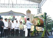 Pj Gubernur NTB Tandai Akhir Gelegar Pesona Khazanah Ramadhan 1445 H dengan Pukulan Bedug