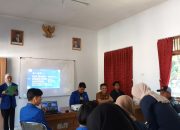 Mahasiswa KKN-T Bangkitkan Ekonomi lokal melalui Branding Bawang Goreng