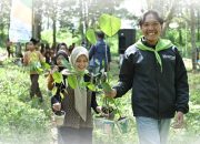 Bank NTB Syariah Tanam 1024 Bibit Pohon di Joben