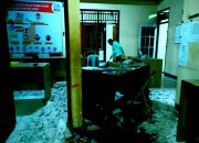 Kantor Panwascam Selong Terbakar, Kapolsek Selong: Penyebab Kebakaran Masih Kami Selidiki