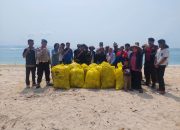 Invest Islands Foundation Peringati Hari Pahlawan dengan Aksi Bersih Pantai di Pengantap, Sekotong Lombok Barat, 490 Kg Sampah Plastik Berhasil Dikumpulkan