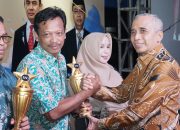 SMAN 1 Praya Sabet Penghargaan AISO 2025 Tingkat SMA se-NTB untuk Kategori Raport Pendidikan Terbaik