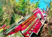 Mobil Damkar Terjun ke Jurang Saat Menuju Lokasi Kebakaran di Tampah Hill, Beruntung Tak Ada Korban