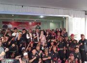 Komjen Pol (Purn) Bambang Sunarwibowo Serahkan Sapi Kurban, 2 Ton Beras, dan Ambulans untuk Laskar Sasak