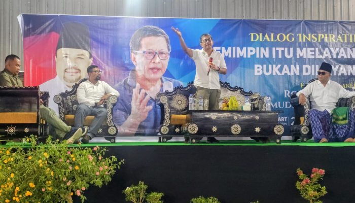 Rocky Gerung Soroti Demokrasi dan Pemimpin Transaksional di Lombok