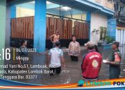 Hujan Deras Guyur Lombok, Polsek Narmada Gerak Cepat Bantu Warga dan Atur Lalin