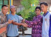 SMK 1 Narmada Cetak Lulusan Berbudaya Lingkungan, Bagikan Ratusan Bibit Pohon Sengon