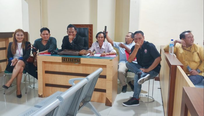 ‎Ratusan Warga Sepolong Hadiri Panggilan Pengadilan, Kritik Penggugat Tak Hadiri Panggilan Mediasi Sengketa Lahan