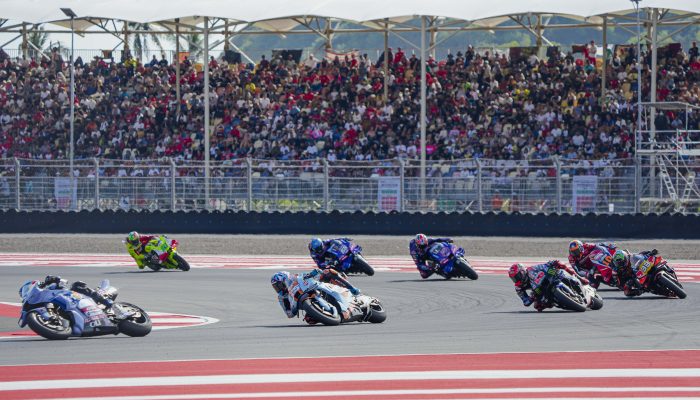Ratusan Ribu Penonton Tumpah Ruah Saksikan MotoGP Mandalika 2025