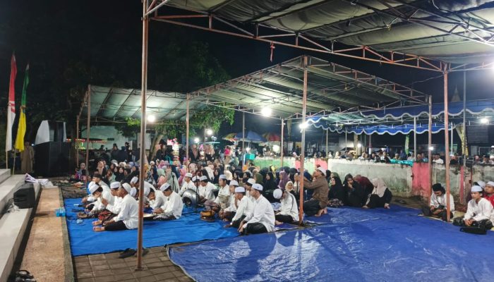 Bhabinkamtibmas Polsek Lingsar Sigap Amankan Pujawali hingga Tablig Akbar