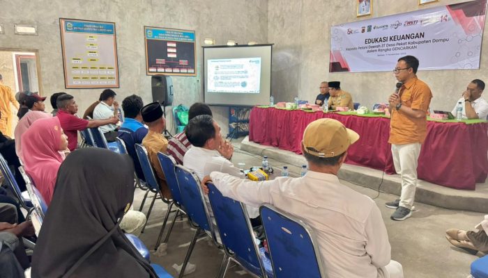 GENCARKAN di Pekat: OJK NTB, Bank NTB Syariah, dan Polda NTB Edukasi Petani Dompu untuk Cerdas Finansial