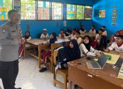 Cegah Bullying Sejak Dini, Bhabinkamtibmas Polsek Lingsar Edukasi Puluhan Pelajar SD