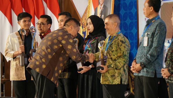 Bank NTB Syariah Raih Penghargaan “Bank Dengan Sinergi Program Akselerasi QRIS Terbaik” pada Anugerah BI NTB 2025