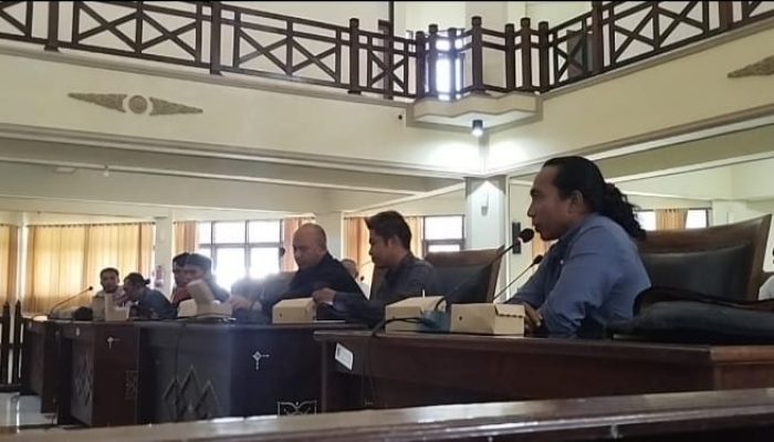 Penghasilan PPPK Disorot, Aktivis Ajak Honorer Tempuh Jalur Dialog