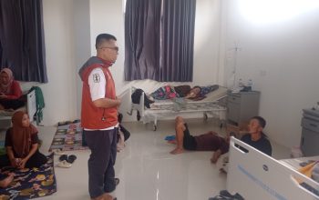 Dugaan Keracunan Es Campur, Puluhan Warga Lombok Tengah Jalani Perawatan Medis