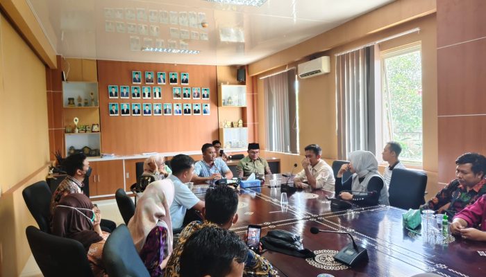 Nakes Paruh Waktu Keluhkan Upah Rp200 Ribu, DPRD Lombok Tengah Janji Perjuangkan