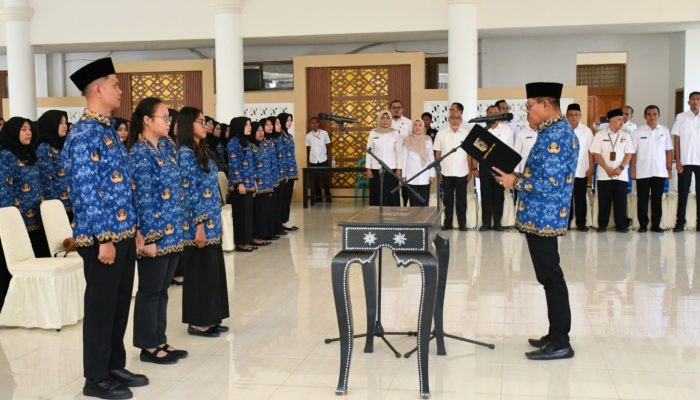 94 PNS Pemkab Lotim Resmi Dilantik, Bupati Ingatkan Tanggung Jawab Melayani Masyarakat