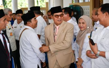 Bupati Haerul Warisin Lantik 87 Pj Kades Lombok Timur