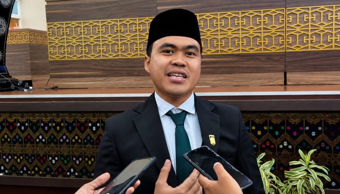 Muhammad Najib Daud Muhsin Resmi Dilantik Jadi Anggota DPRD Loteng, Siap Kawal Aspirasi Masyarakat