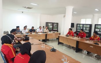 Ratusan Karyawan Alfamart Mengadu ke DPRD Loteng, Khawatir Terkena PHK