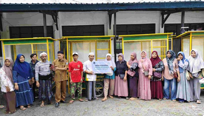 Baznas Lombok Tengah Perkuat Ekonomi Pedagang Kecil, 120 Gerobak Dibagikan Serentak