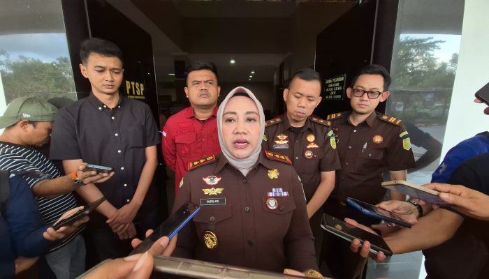 Kejari Lombok Tengah Tetapkan Empat Tersangka Korupsi Pengadaan Truk DLH