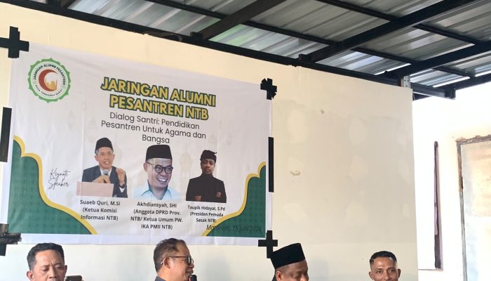Alumni Pesantren NTB Gelar Dialog, Tegaskan Peran Strategis Pesantren bagi Agama dan Bangsa