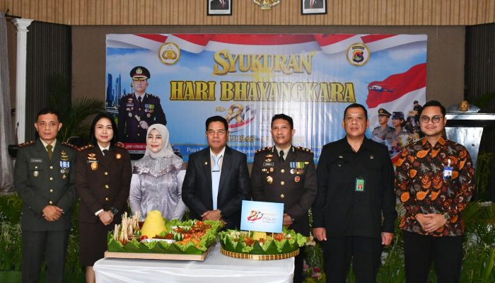 Bupati Lotim Hadiri Peringatan Hari Bhayangkara ke-80, Tegaskan Polri Harus Modern dan Terpercaya