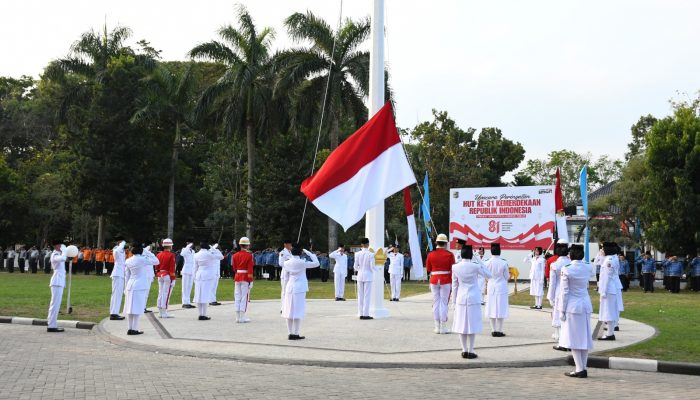 Penurunan Bendera Merah Putih Tutup Rangkaian HUT ke-81 RI di Lombok Timur