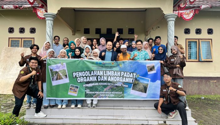 Ubah Pekarangan dan Botol Bekas Jadi Sumber Pangan, Tim Fatepa Unram Latih Warga Aikmel Bertanam Hidroponik