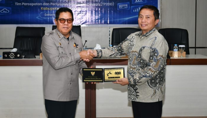 Bupati Lombok Timur Dorong TP2DD Optimalkan Digitalisasi untuk Tekan Kebocoran PAD