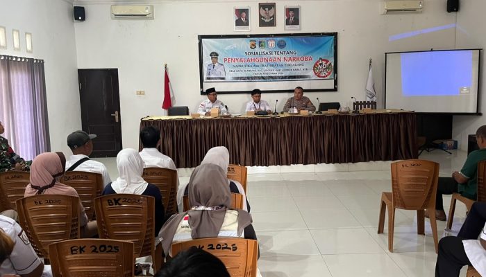 Polsek Lingsar Edukasi Warga soal Bahaya Narkoba Lewat Polidik