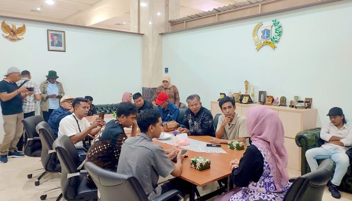 Studi Komparasi ke DPRD DKI Jakarta, Wartawan Lombok Timur Pelajari Tata Kelola Peliputan dan Keterbukaan Informasi
