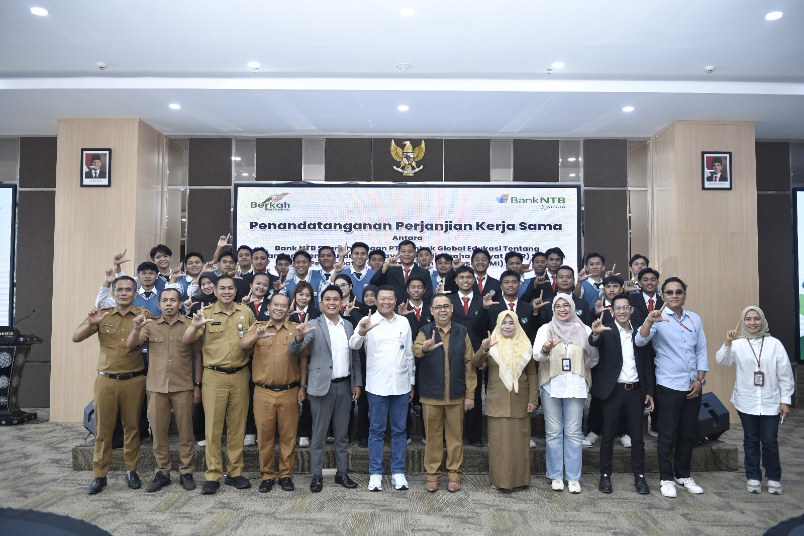 Bank NTB Syariah dan Lombok Global Edukasi siapkan KUR bagi calon PMI dan peserta magang Jepang